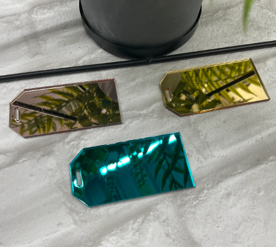 Blank Acrylic Place Name Luggage Tag Perfect For Weddings And Celebrations. Size 8cm x 4cm