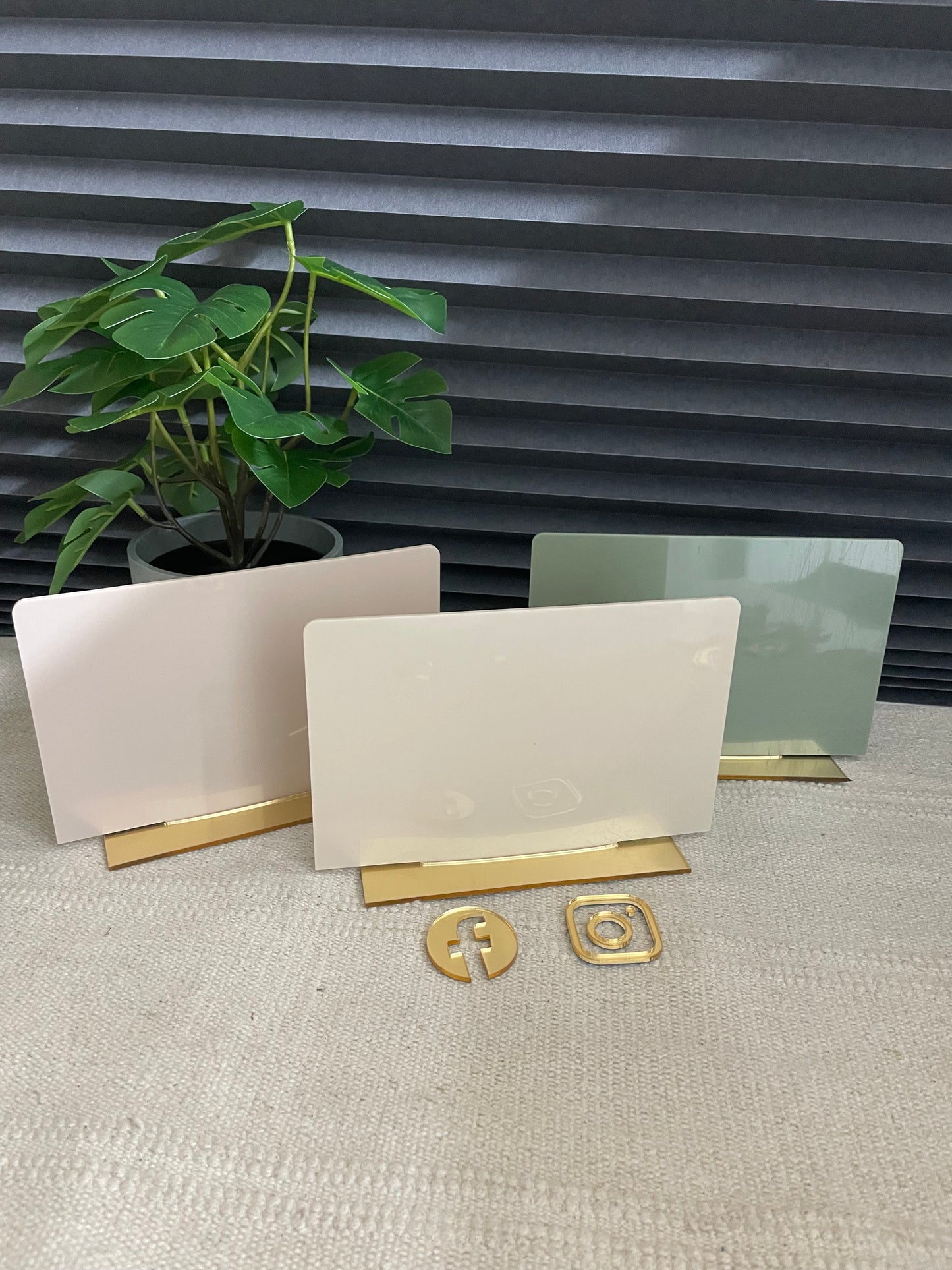 Blank Social Media Sign. Glossy Acrylic Plaque With Gold Stand Base. Includes Facebook And Instagram Icons With Self Adhesive Backing.